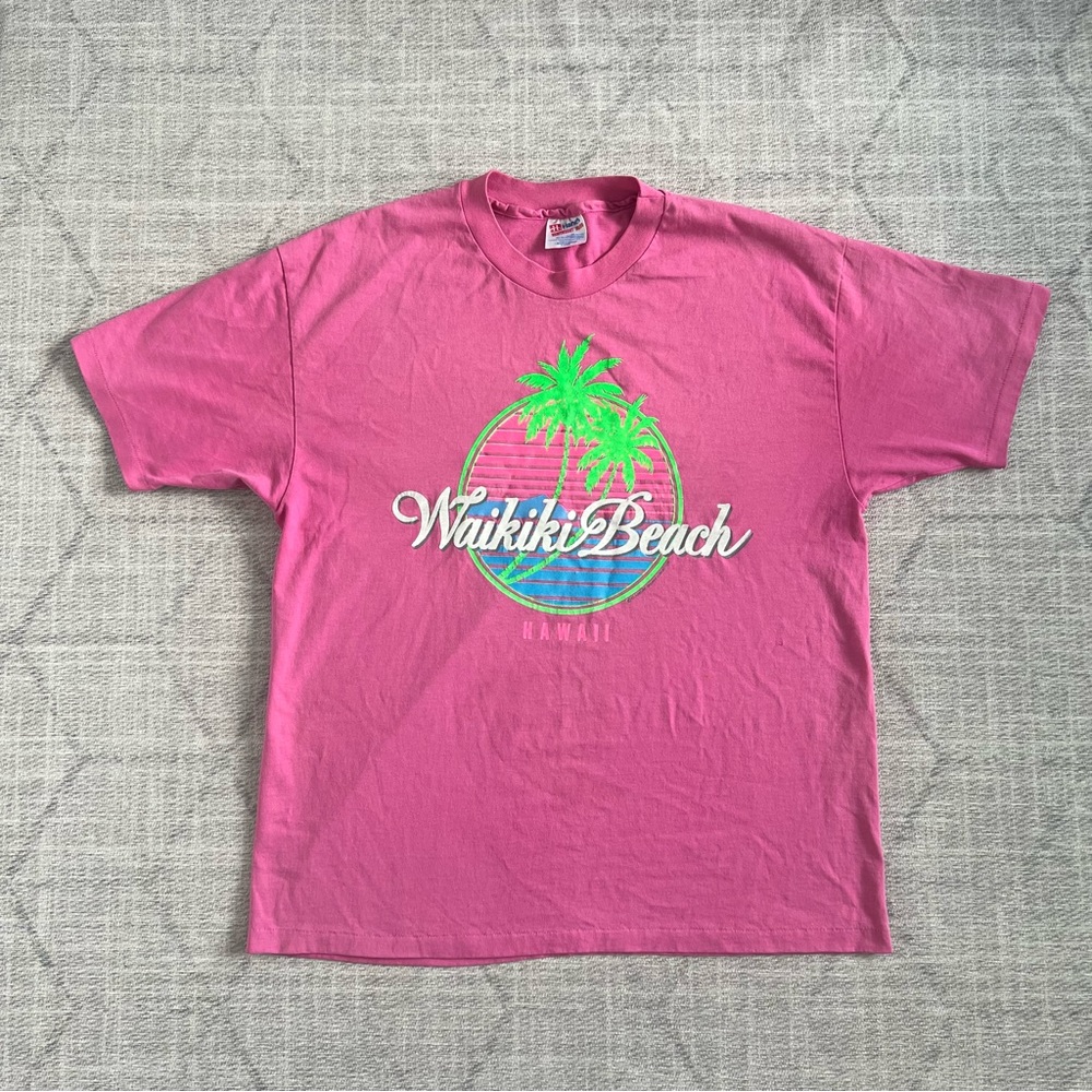 Vintage 1990s Hanes Waikiki Beach Hawaii Neon Pink Casual Single Stitch Shirt